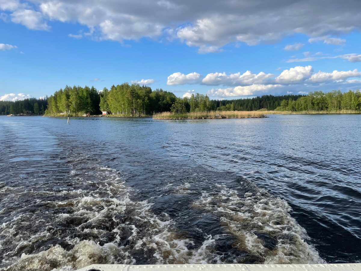 M/S Suvi-Tuuli risteilyllä Pohjois-Karjalan järvimaisemissa